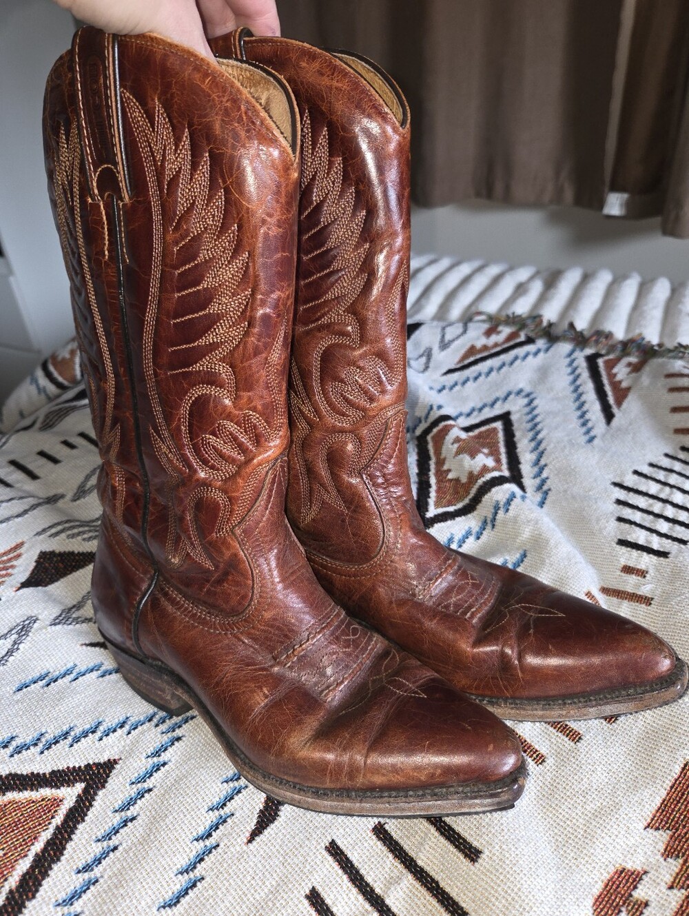 Boulet Classic Brown Leather Cowboy Boots - Western Embroidered Shaft